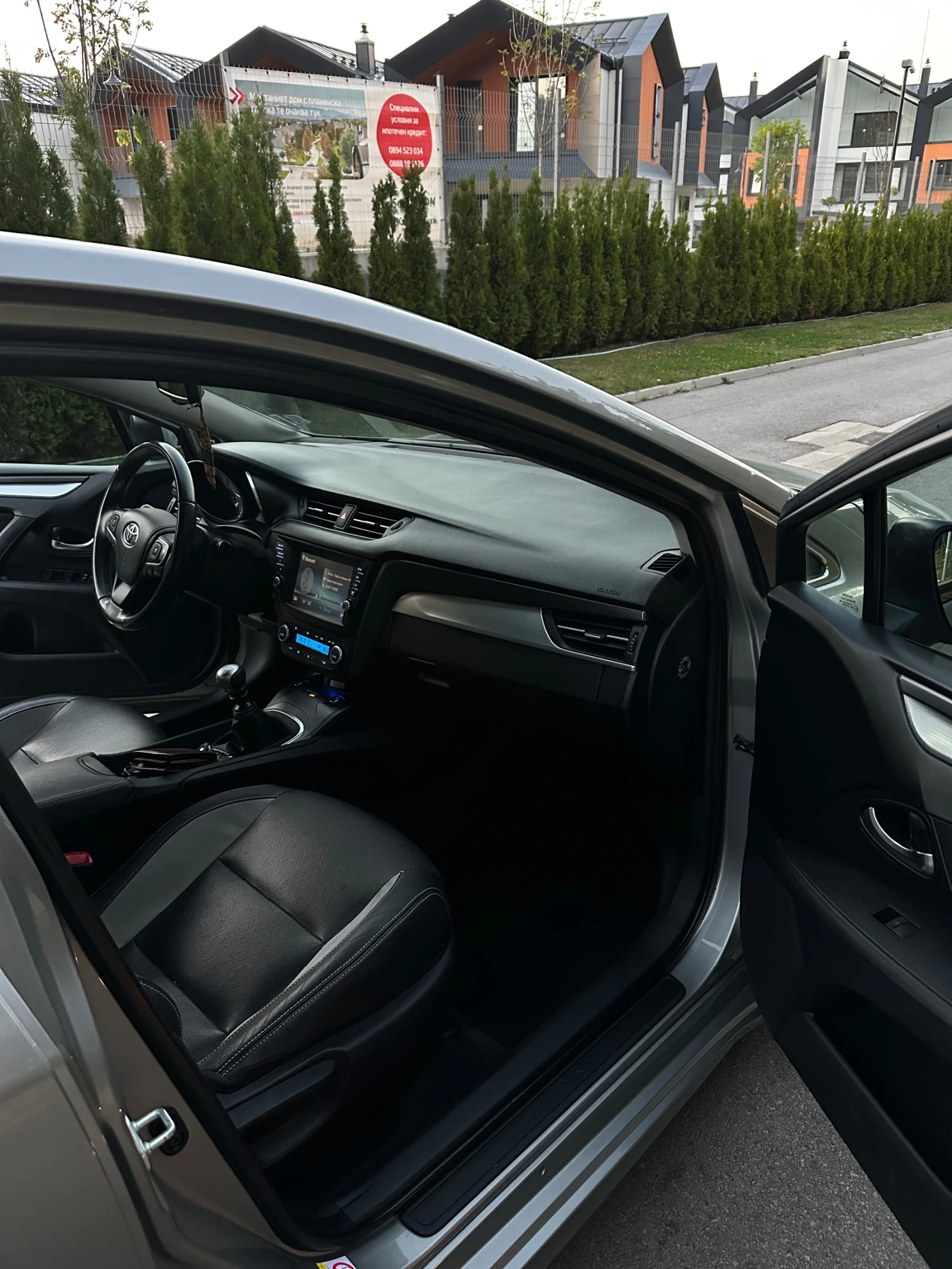 Toyota Avensis  - изображение 9