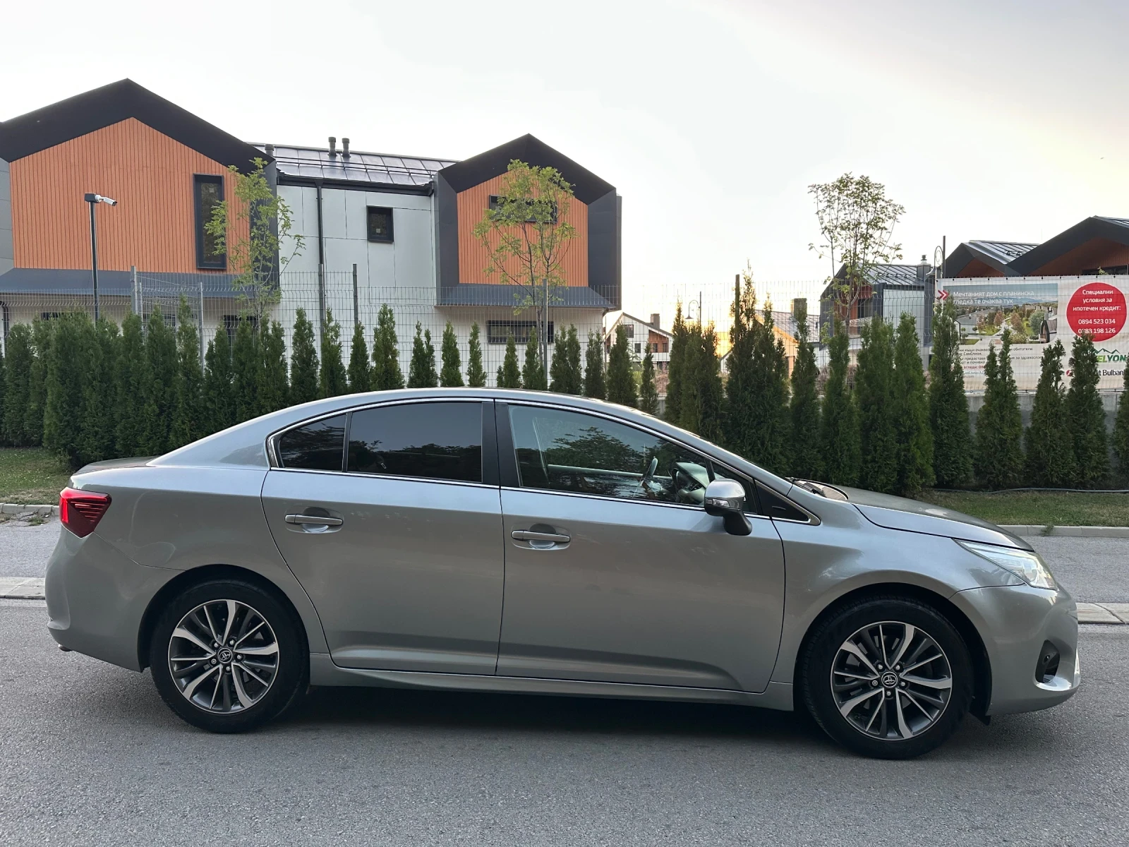 Toyota Avensis  - изображение 7