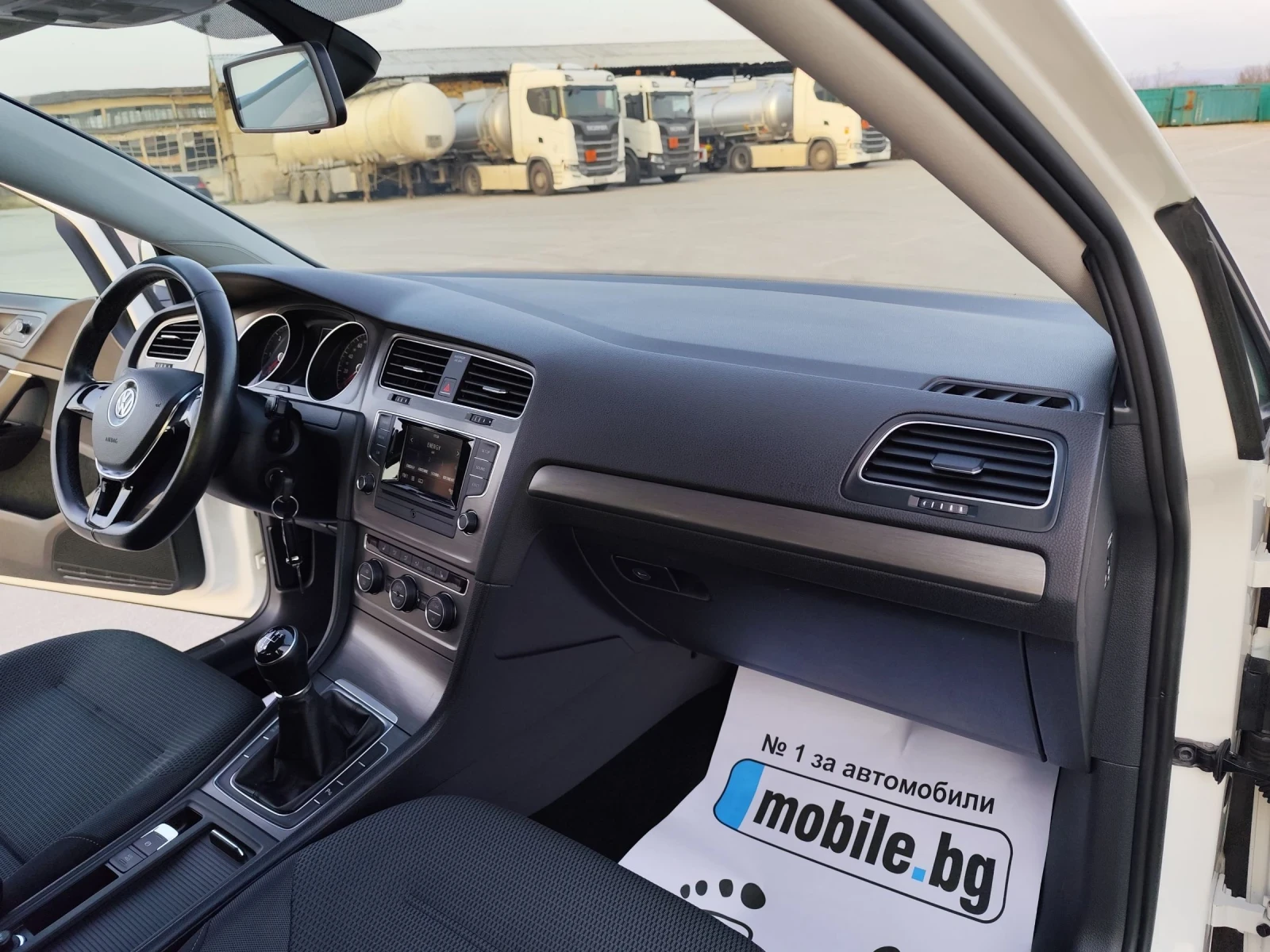 VW Golf 1.6TDI-EURO5B-ПОДГРЯВАНЕ-СЕРВИЗНА КНИЖКА , снимка 17 - Автомобили и джипове - 53908239