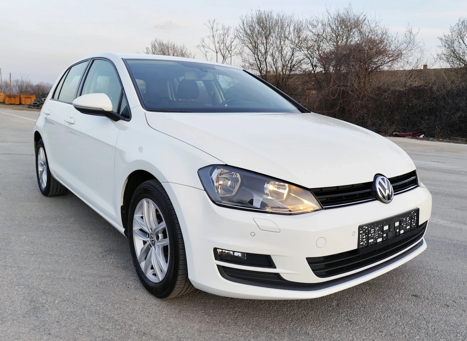 VW Golf 1.6TDI-EURO5B-ПОДГРЯВАНЕ-СЕРВИЗНА КНИЖКА , снимка 8 - Автомобили и джипове - 53908239