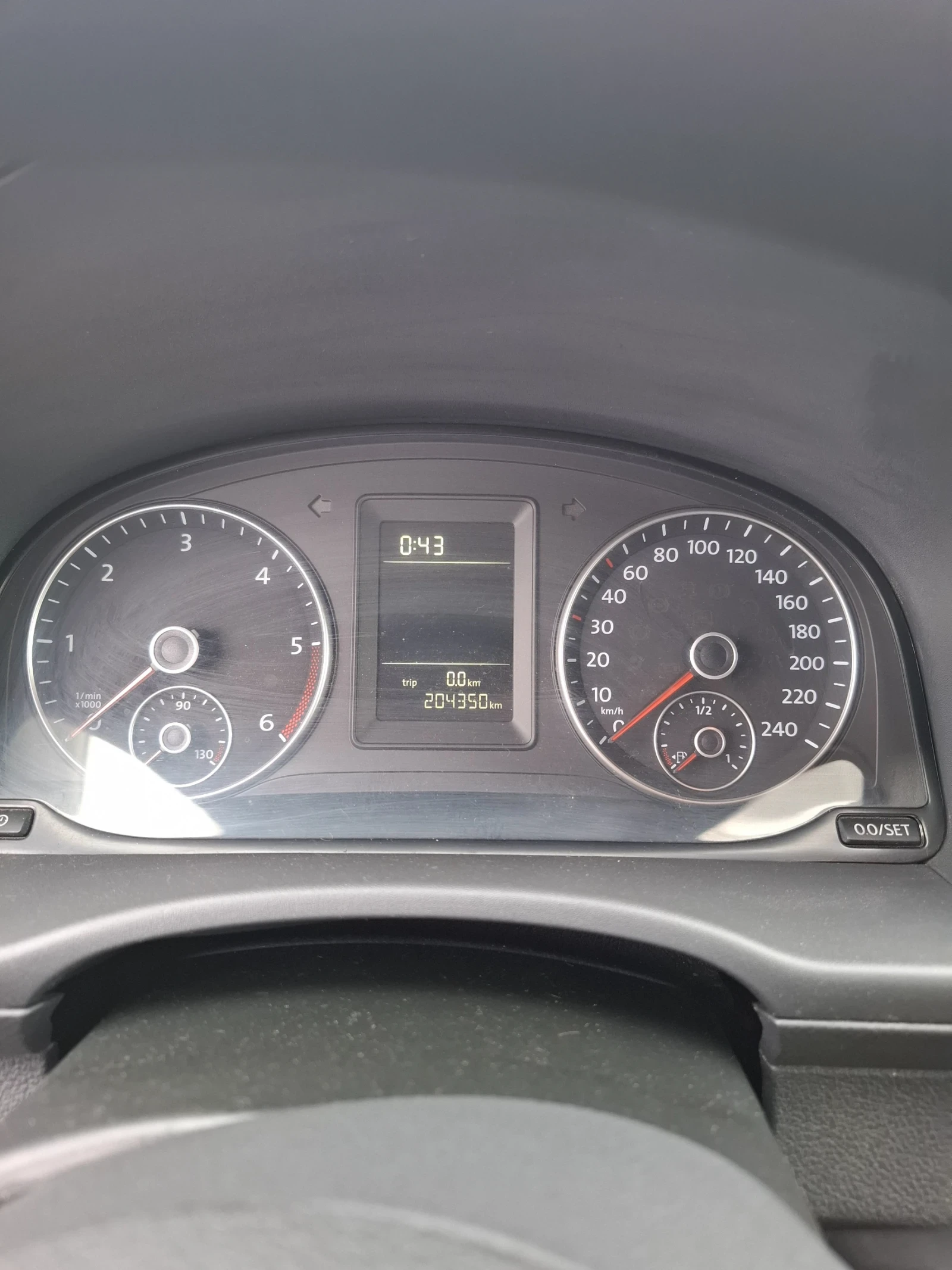 VW Caddy, снимка 10 - Автомобили и джипове - 53964770