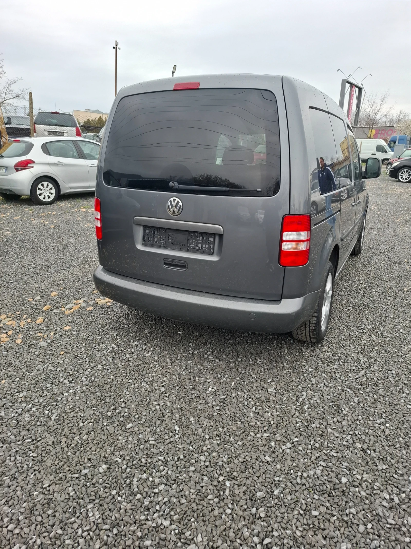 VW Caddy, снимка 4 - Автомобили и джипове - 53964770