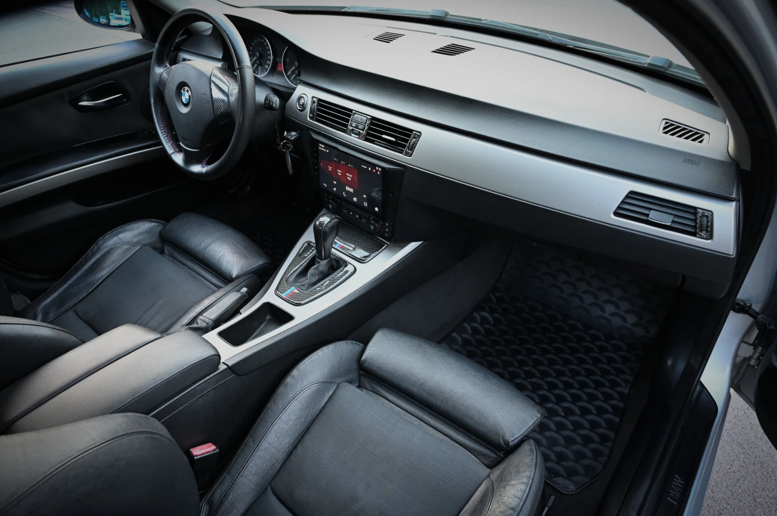 BMW 320 М47/ M-PACK / АВТОМАТИК !!!, снимка 11 - Автомобили и джипове - 54340076