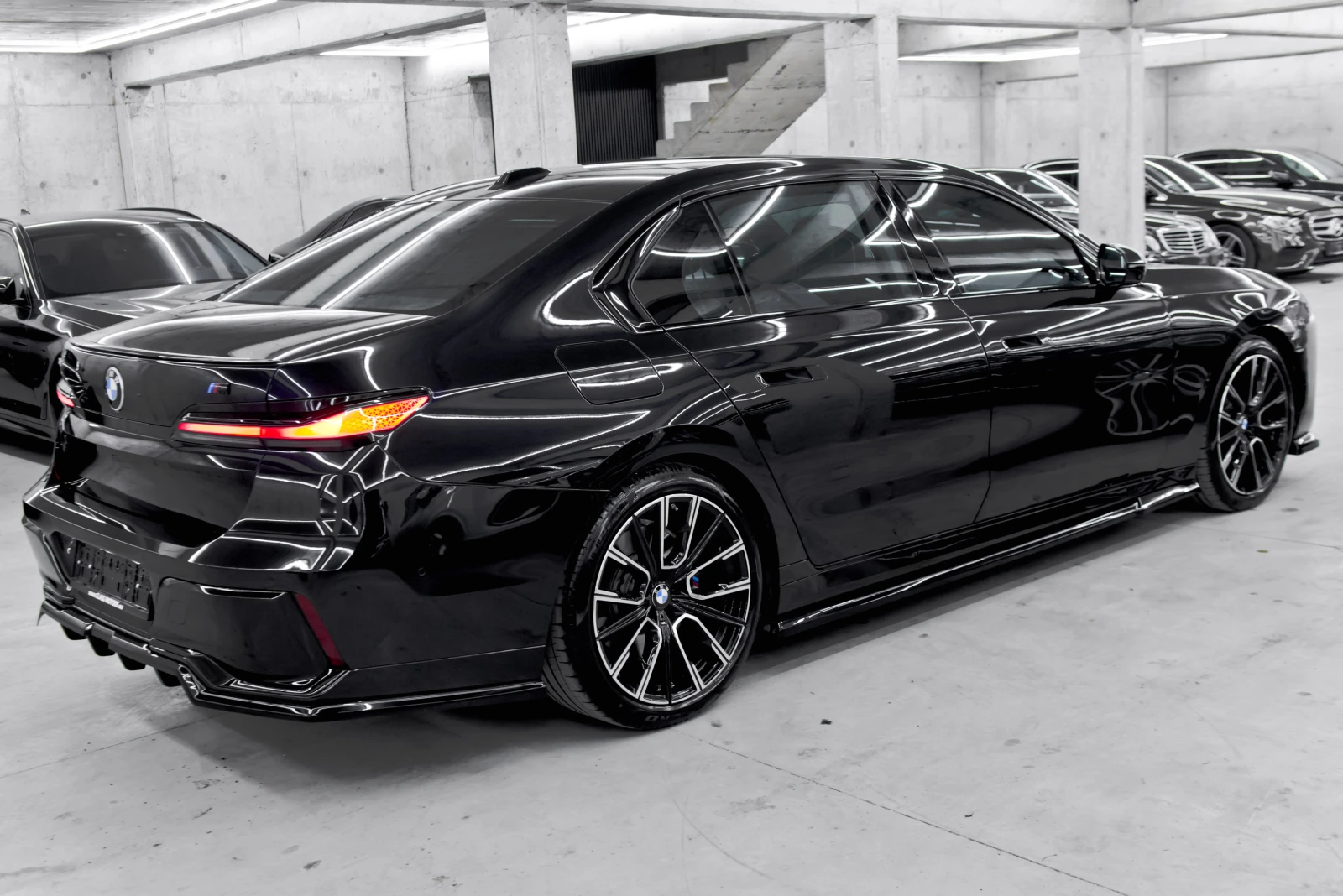 BMW 740  M Performance, снимка 6 - Автомобили и джипове - 54519188