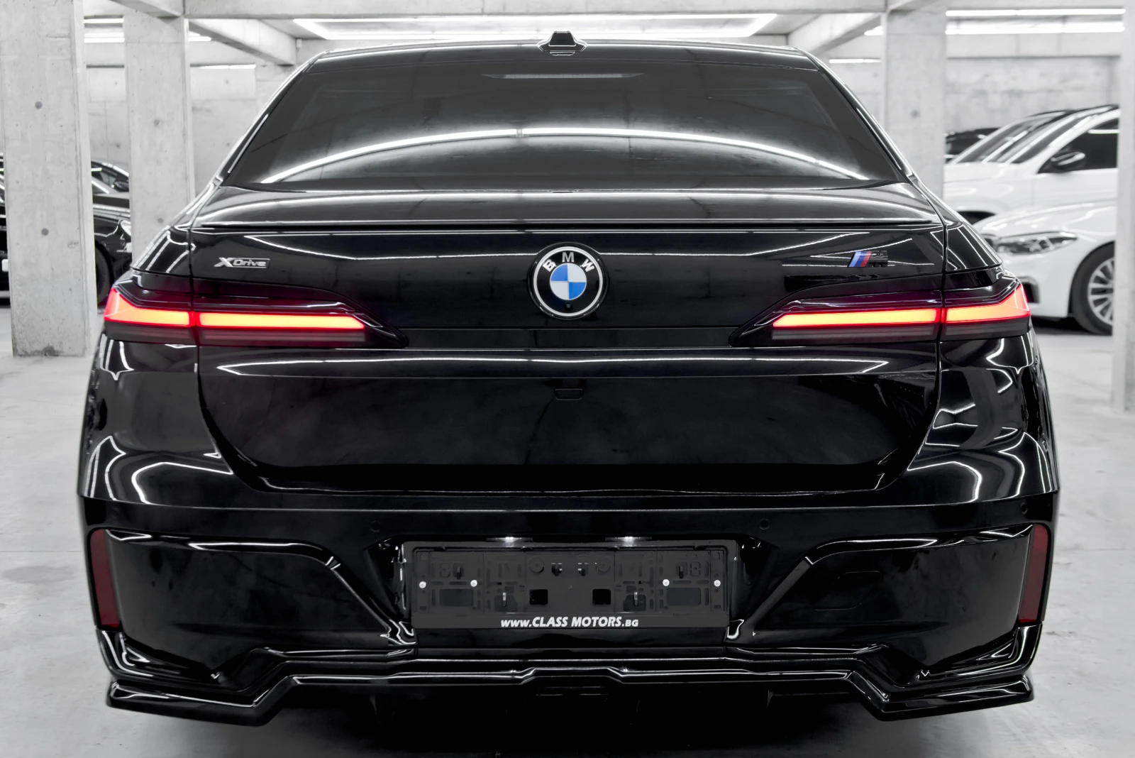 BMW 740  M Performance, снимка 5 - Автомобили и джипове - 54519188