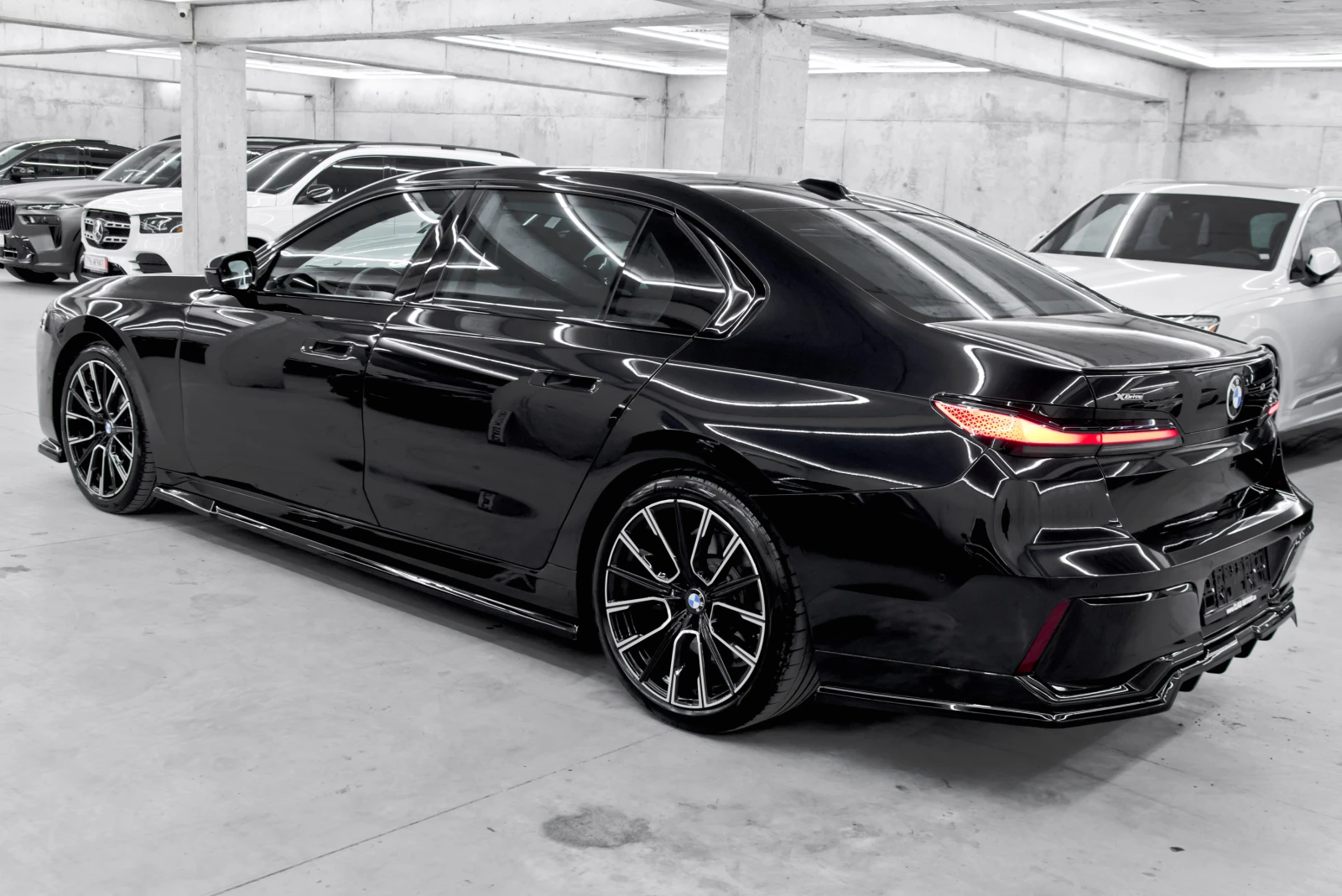 BMW 740  M Performance, снимка 4 - Автомобили и джипове - 54519188