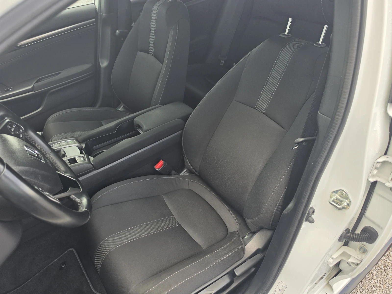 Honda Civic Sport 1.5Turbo FULL TOP, снимка 9 - Автомобили и джипове - 54528228