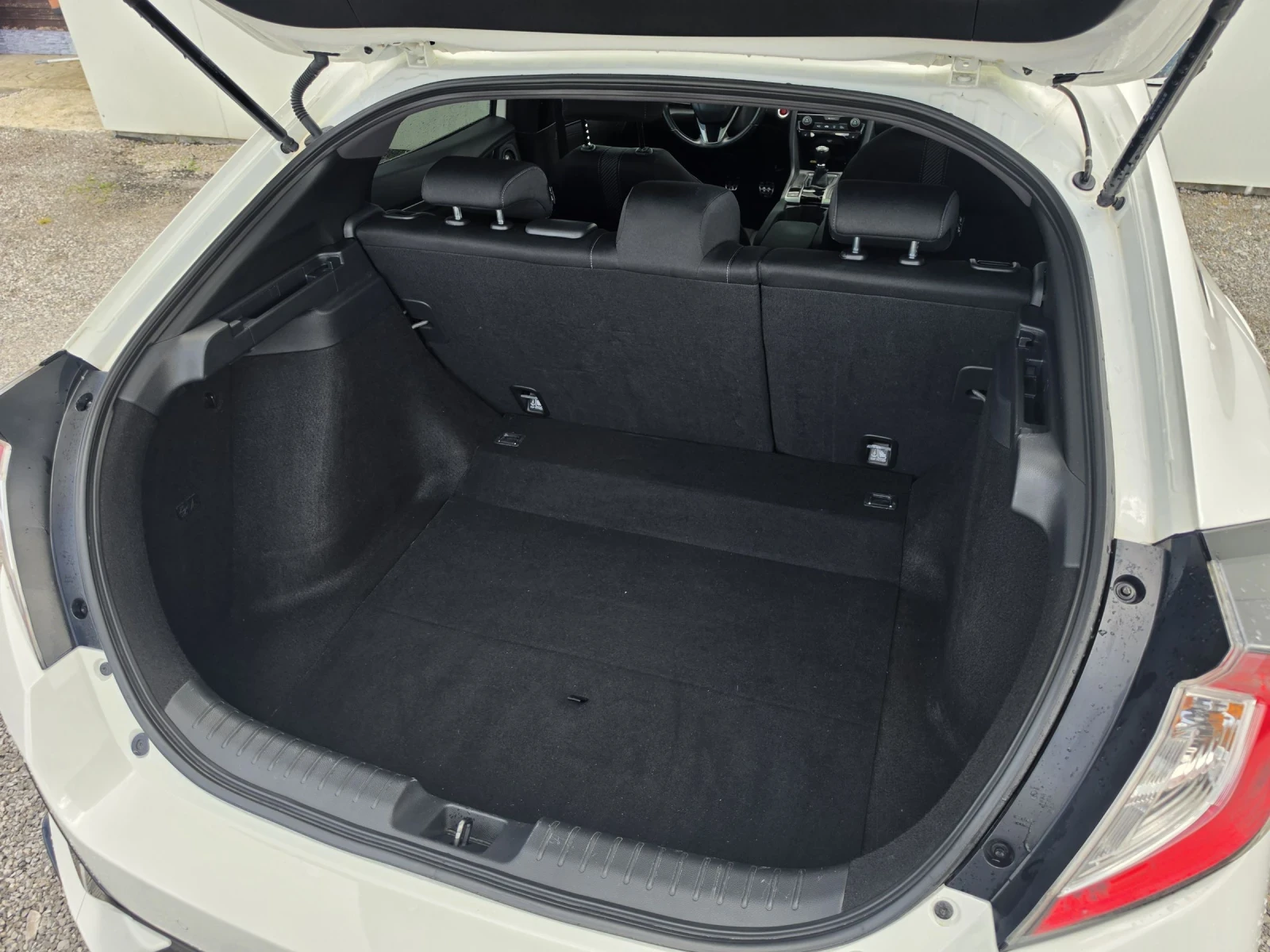 Honda Civic Sport 1.5Turbo FULL TOP, снимка 12 - Автомобили и джипове - 54528228