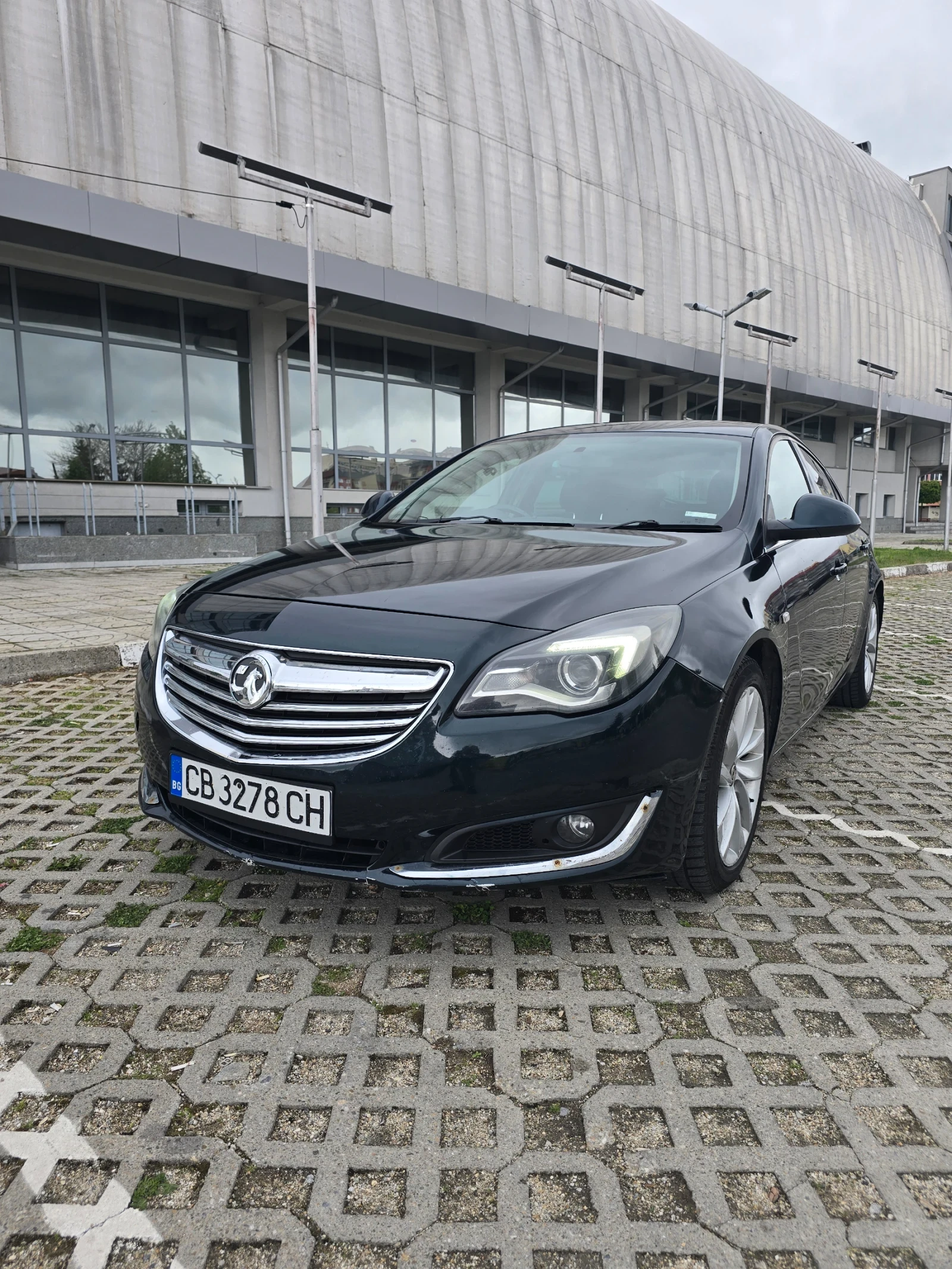 Opel Insignia 1.8 sri, снимка 2 - Автомобили и джипове - 54589020