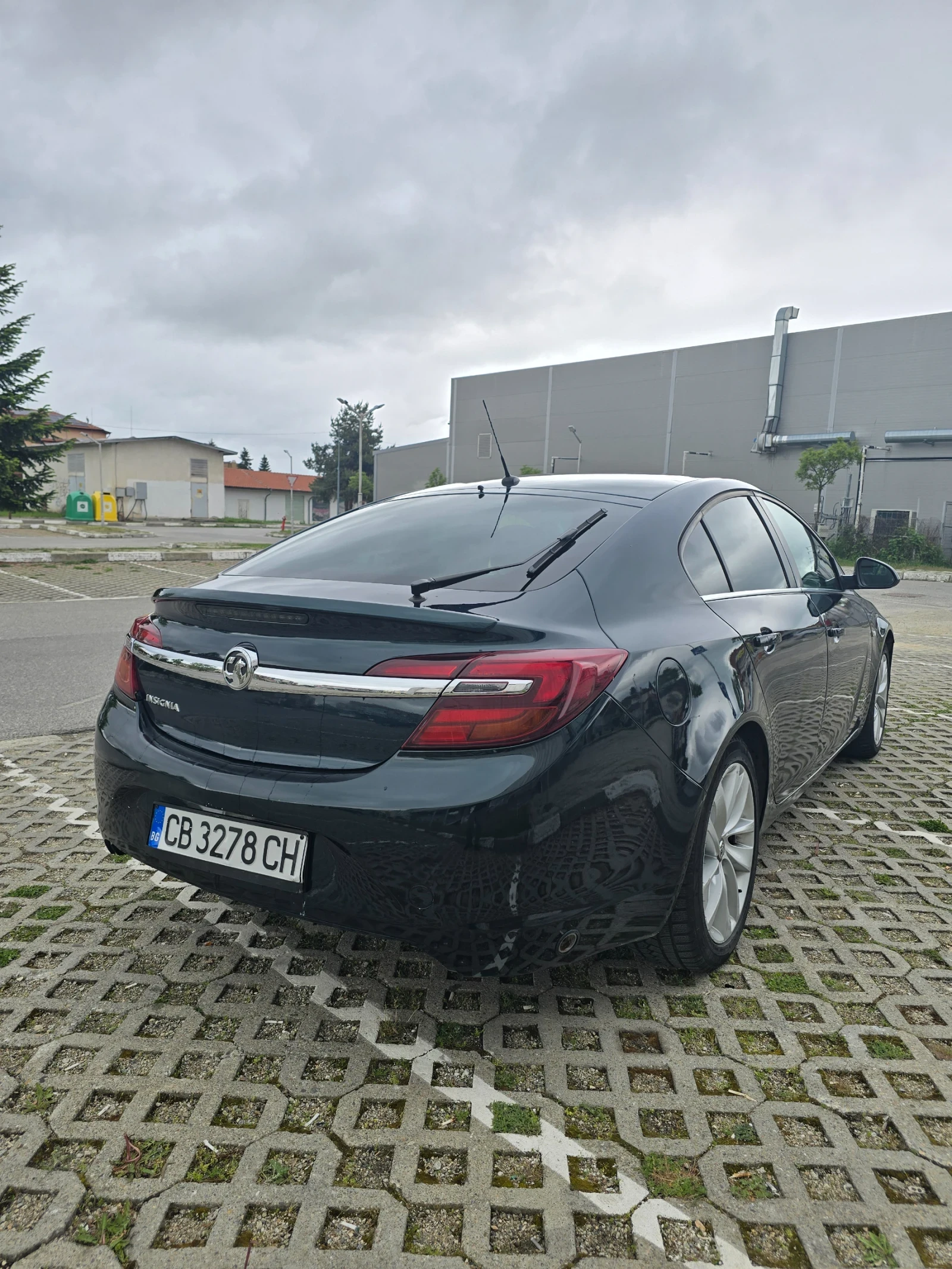 Opel Insignia 1.8 sri, снимка 4 - Автомобили и джипове - 54589020