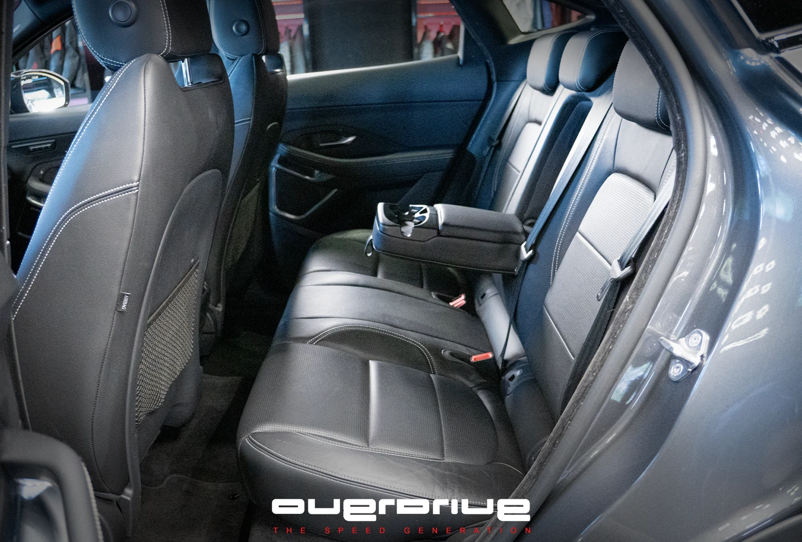 Jaguar E-pace P250 AWD R Dynamic, снимка 7 - Автомобили и джипове - 54596190