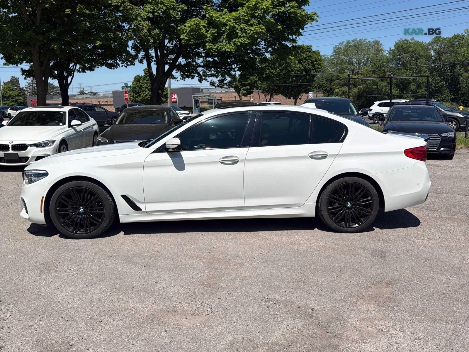 BMW 540 M* 360* МАСАЖ* ОБДУХ* HARMAN, снимка 2 - Автомобили и джипове - 54866181