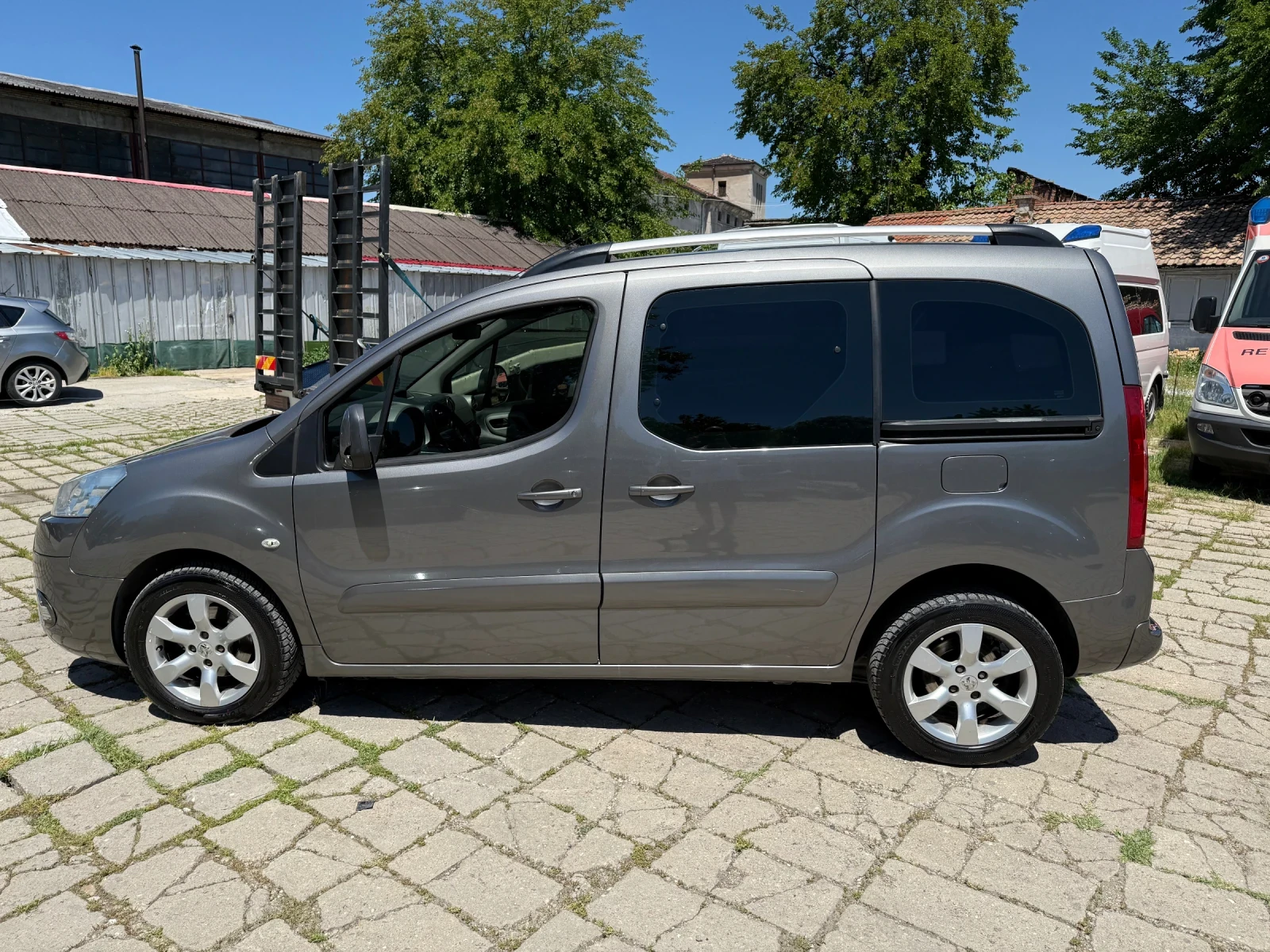 Peugeot Partner Tepe 1.6 HDI, снимка 4 - Автомобили и джипове - 54894759