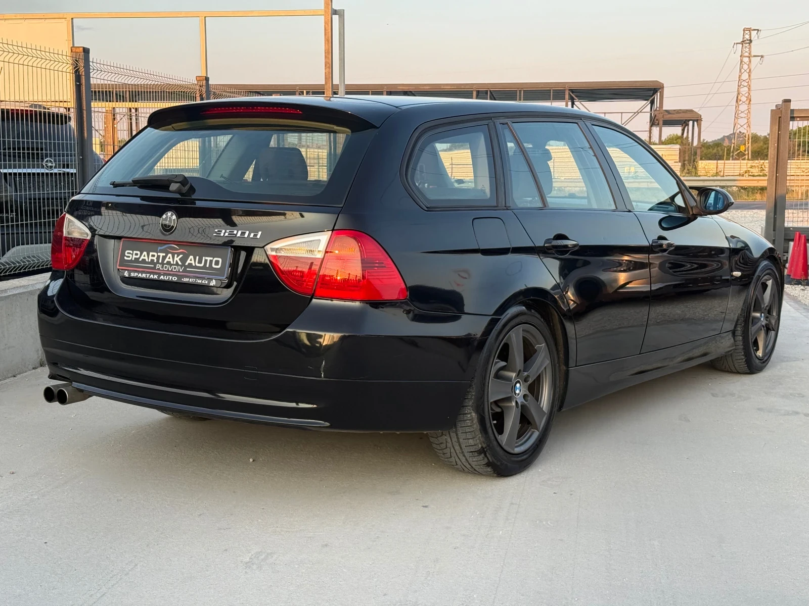 BMW 320 D* 2008г* АВТОМАТИК* 163к.с* КОЖА* , снимка 4 - Автомобили и джипове - 55303464