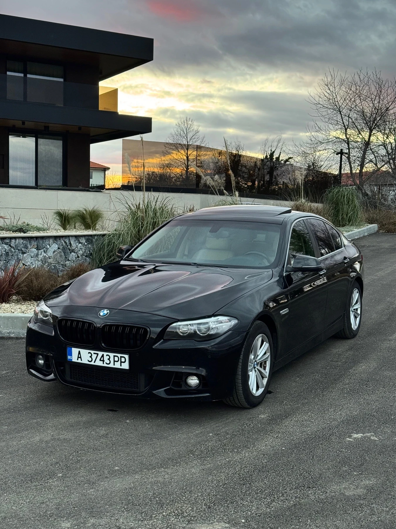 BMW 528