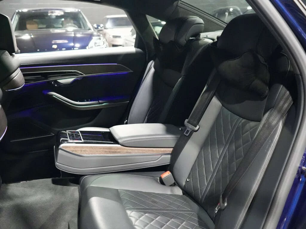 Audi A8 LONG* 360* HUD* ОБДУХ* МАСАЖ* PANO* FULL* КРАЙНА Ц, снимка 17 - Автомобили и джипове - 55541542