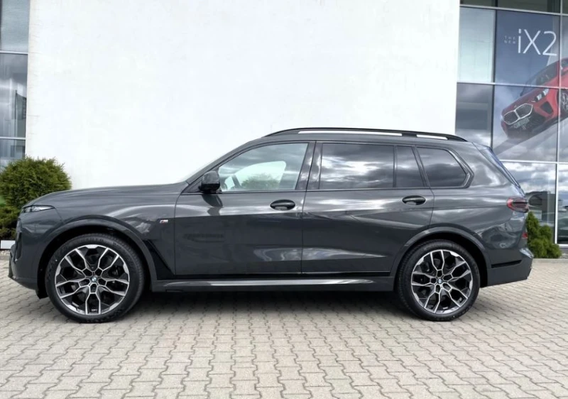 BMW X7 xDrive40i M Sport, снимка 4 - Автомобили и джипове - 47793155