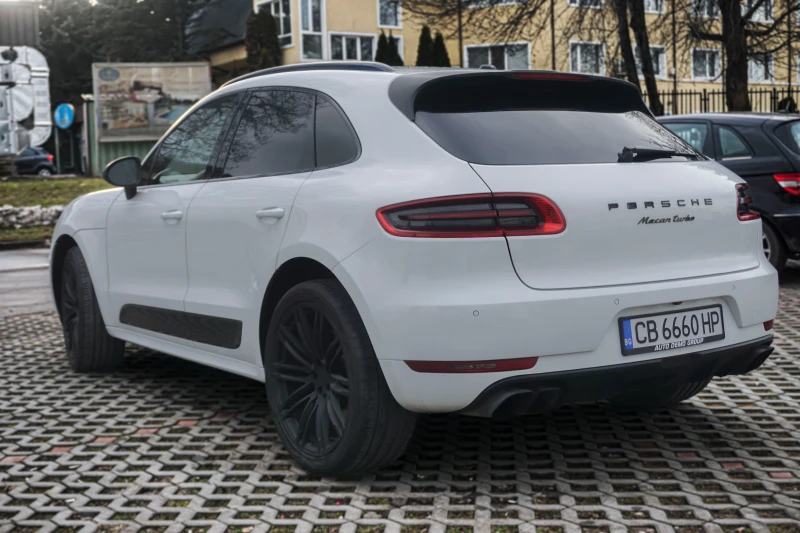 Porsche Macan TURBO, снимка 2 - Автомобили и джипове - 48840864