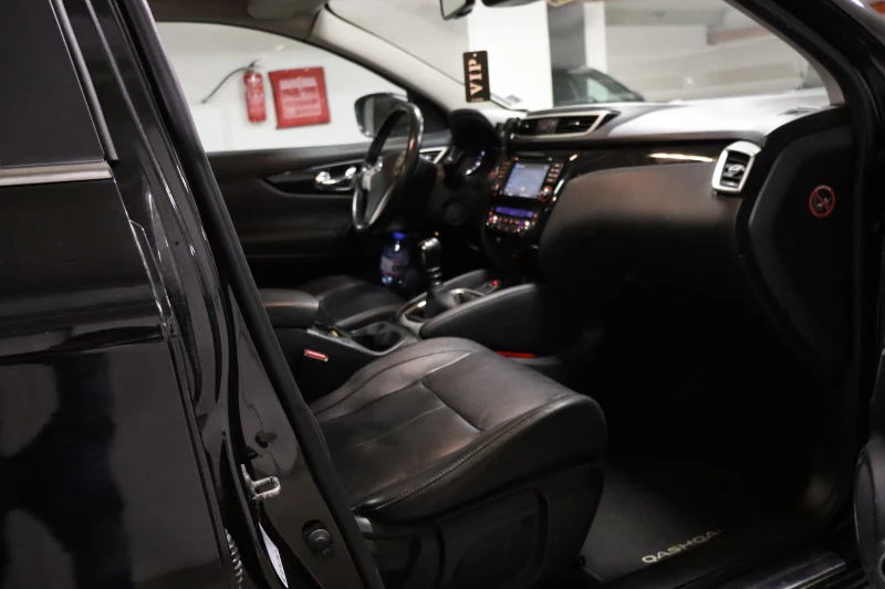 Nissan Qashqai Ultimate 1.5 dCi, снимка 10 - Автомобили и джипове - 53479746