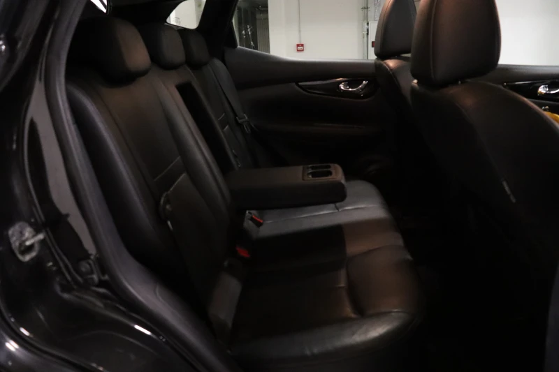 Nissan Qashqai Ultimate 1.5 dCi, снимка 12 - Автомобили и джипове - 53479746