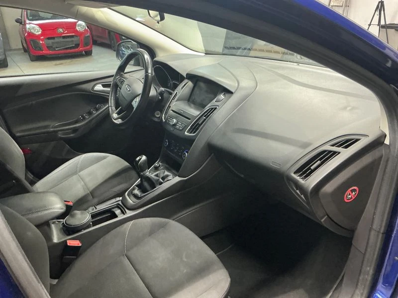 Ford Focus Focus 1.0 EcoBoost Business, снимка 3 - Автомобили и джипове - 55383042