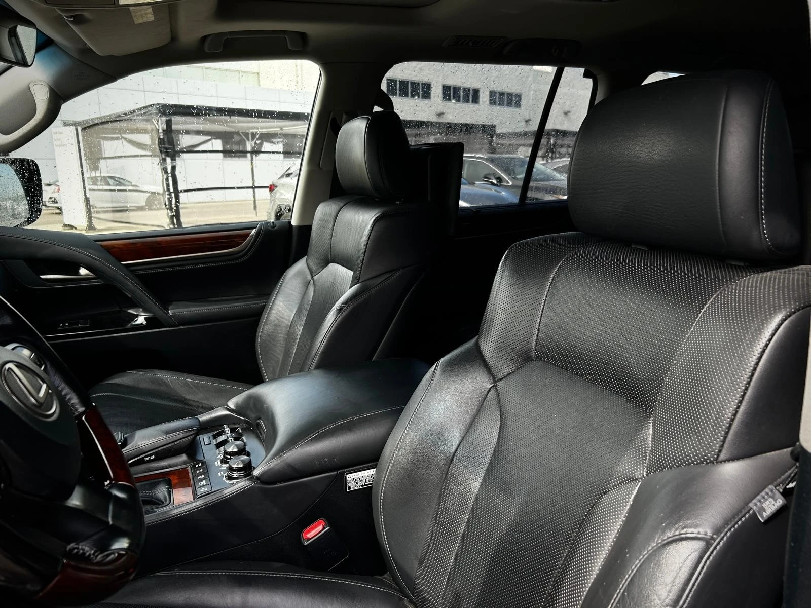 Lexus LX 570 Executive Package* Mark Levinson* Пано* HUD* TV - изображение 5