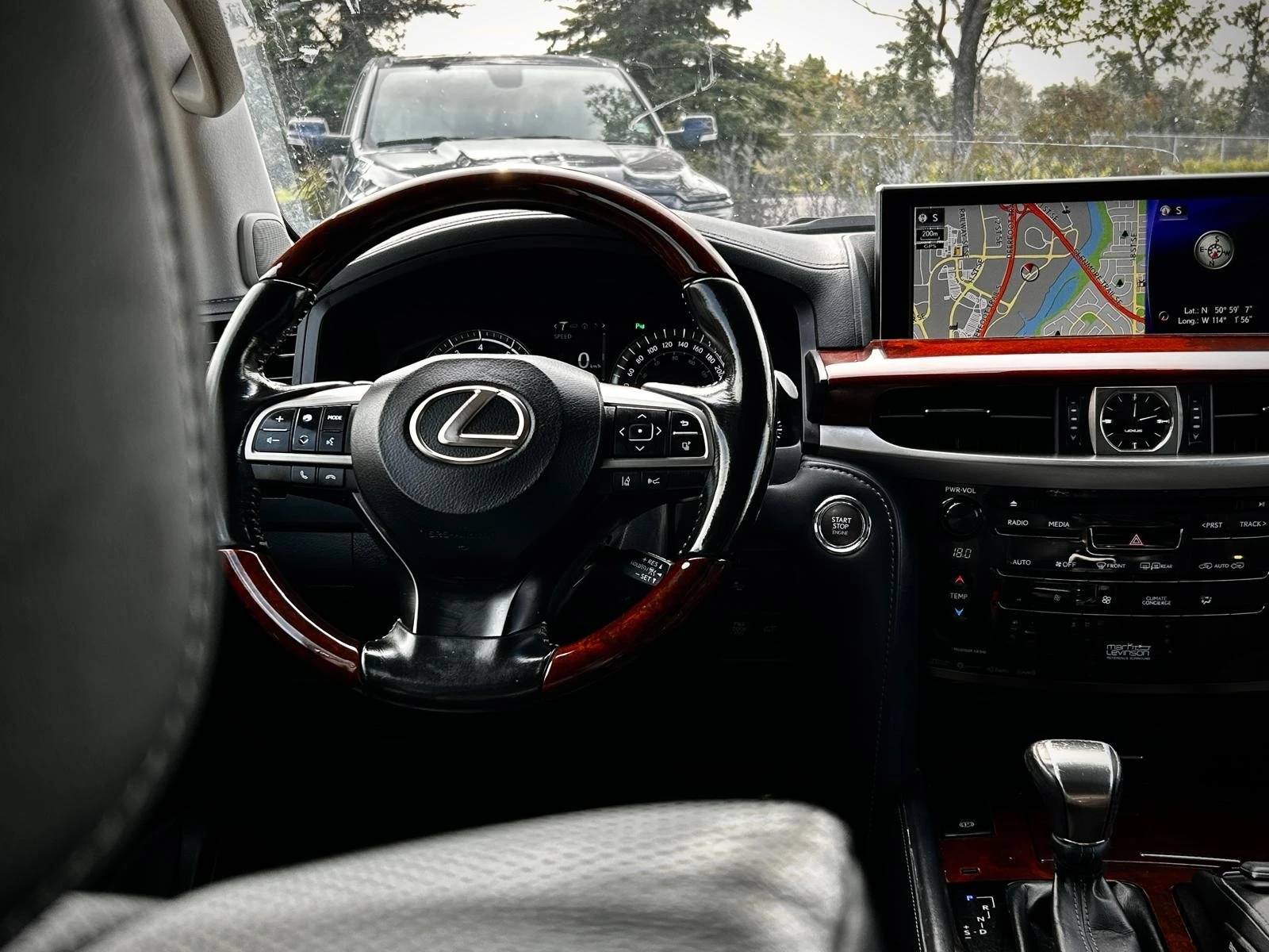 Lexus LX 570 Executive Package* Mark Levinson* Пано* HUD* TV - изображение 8