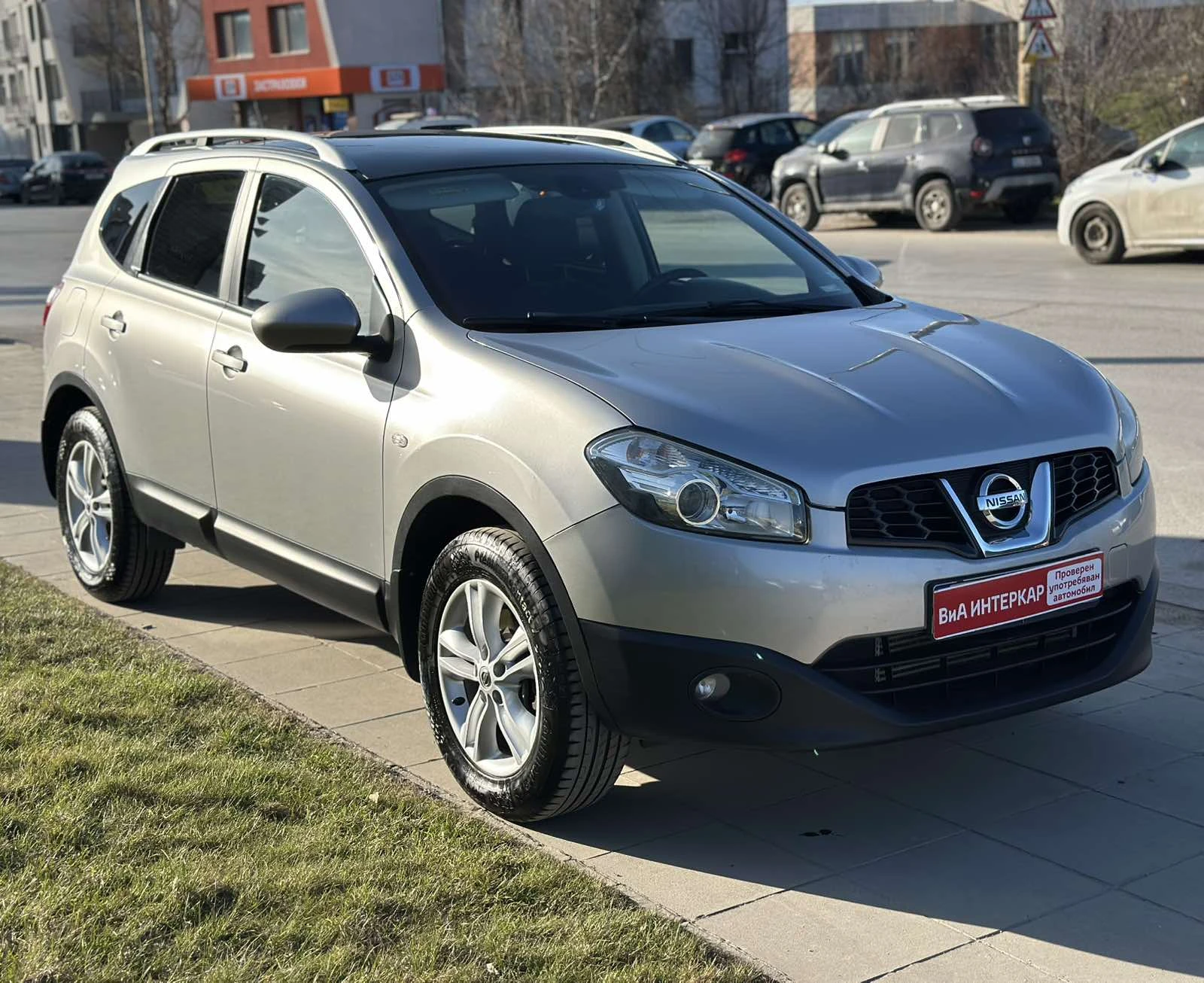 Nissan Qashqai + 2 1.6 dCi, снимка 8 - Автомобили и джипове - 53894009