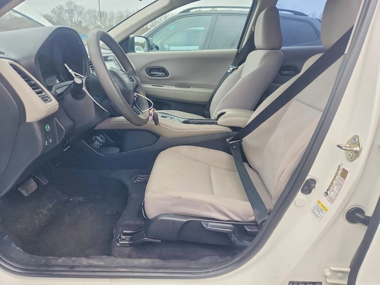 Honda Hr-v 1.8* LX* РЕАЛНИ КМ!, снимка 8 - Автомобили и джипове - 54084262