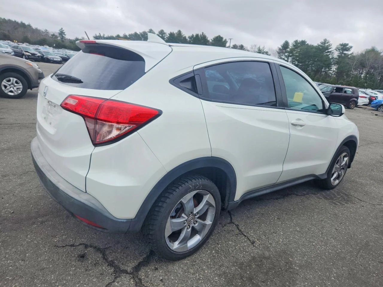 Honda Hr-v 1.8* LX* РЕАЛНИ КМ!, снимка 5 - Автомобили и джипове - 54084262