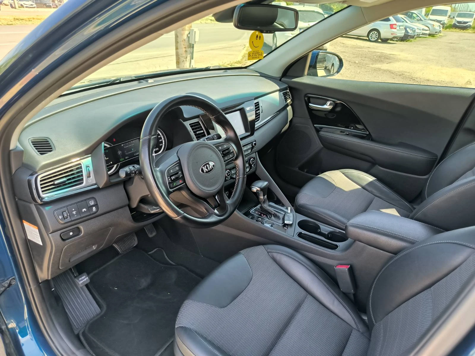 Kia Niro 1.6i-Navi-Euro-6D-Kamera, снимка 13 - Автомобили и джипове - 54564314