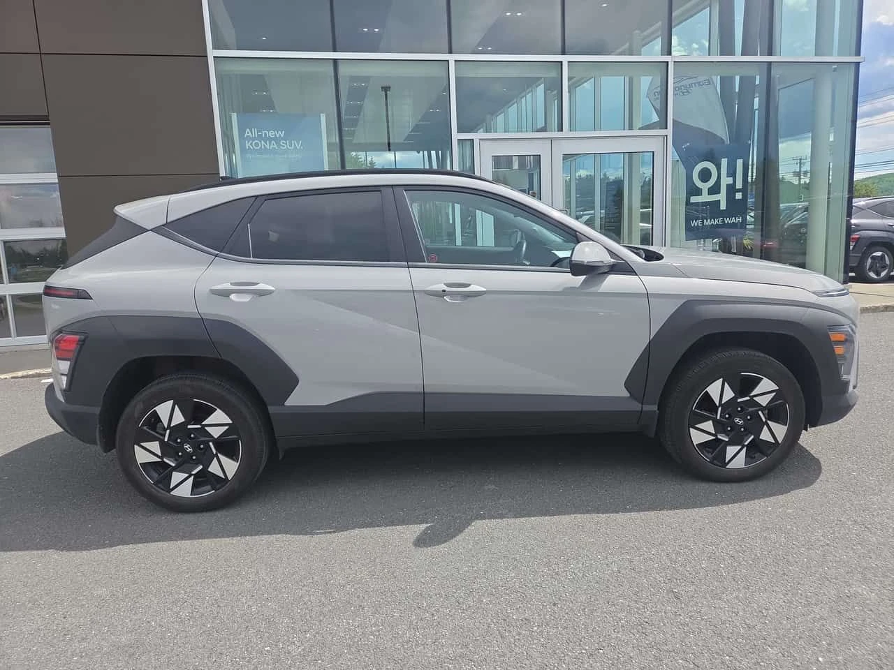 Hyundai Kona * Preferred * АВТОКРЕДИТ БЕЗ ПЪРВОНАЧАЛНА ВНОСКА* , снимка 3 - Автомобили и джипове - 54952812
