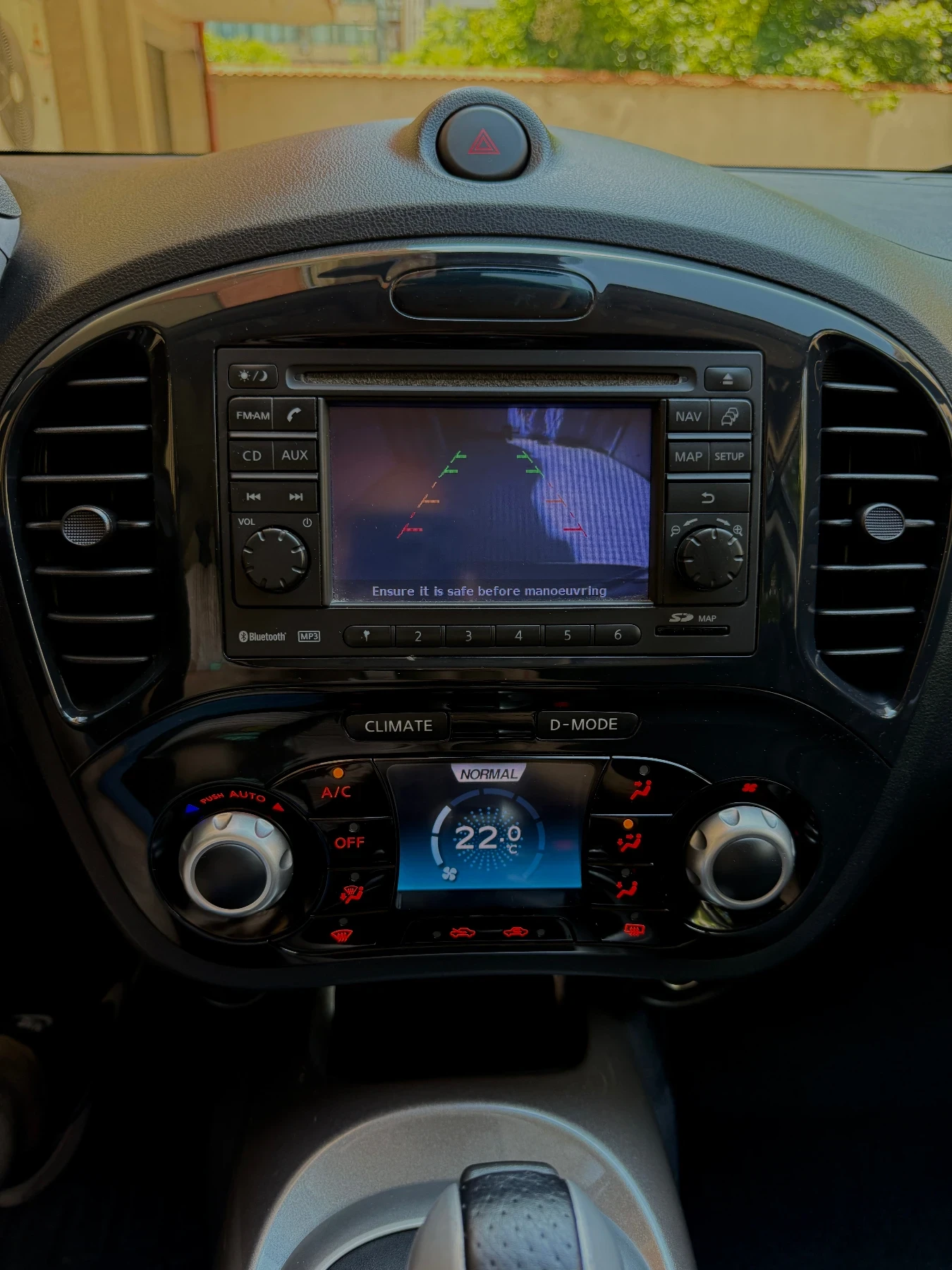 Nissan Juke   Nissan Juke 1.6 190 k.c. 4x4 автомат/ Keyless, снимка 16 - Автомобили и джипове - 54991376