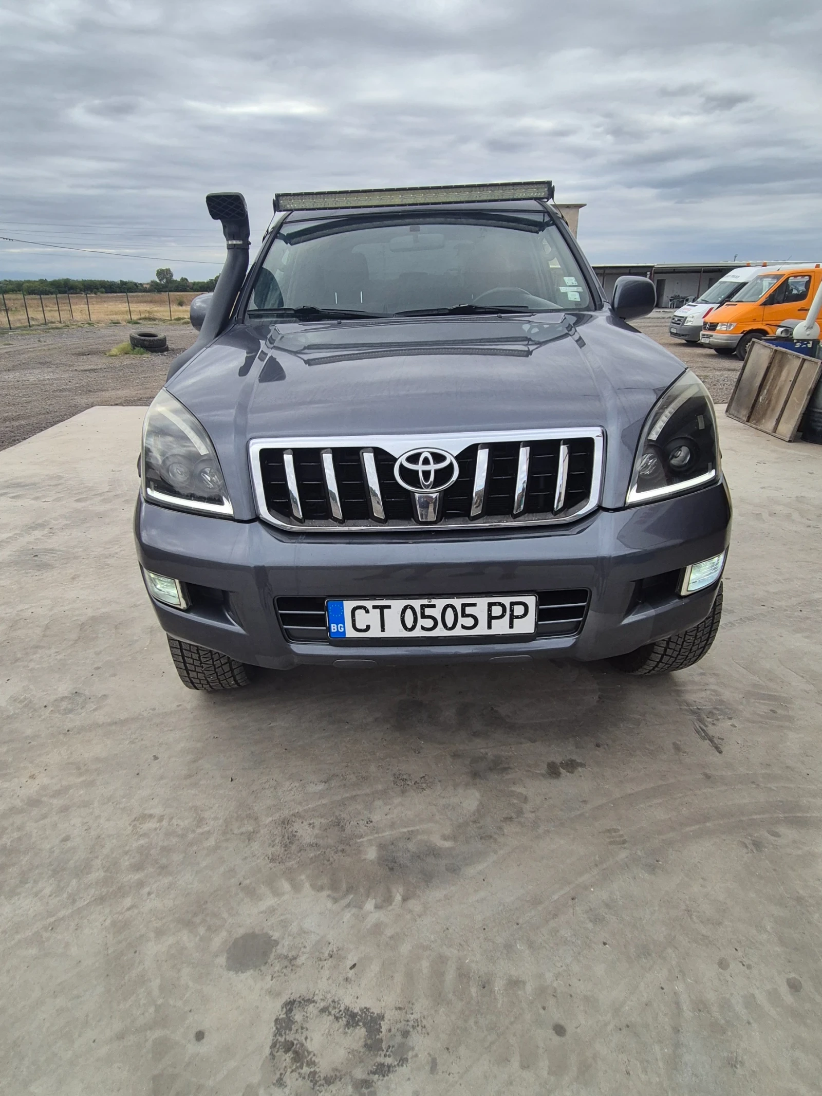 Toyota Land cruiser 120, снимка 2 - Автомобили и джипове - 55267526