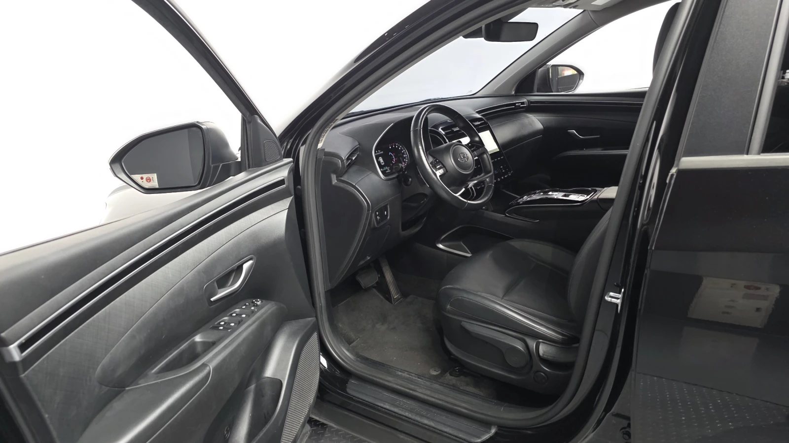Hyundai Tucson Gasoline 1.6 Turbo 2WD autogeorge.com, снимка 14 - Автомобили и джипове - 56102549