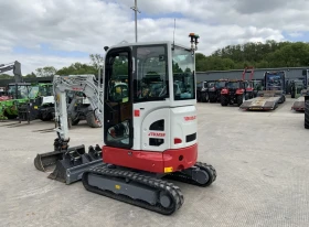      Takeuchi TB325R      20 %