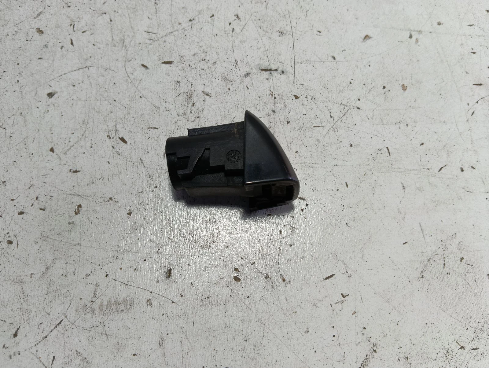 капаче дръжка 8T0837167A черно Audi Q5