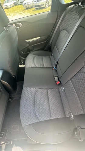 Kia Ceed 1.6 diesel hybrid, снимка 15
