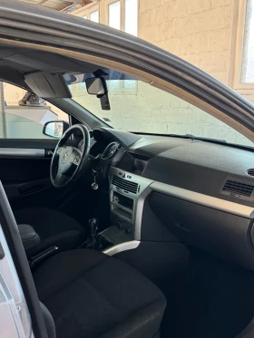 Opel Astra 1.9 CDTI, снимка 8