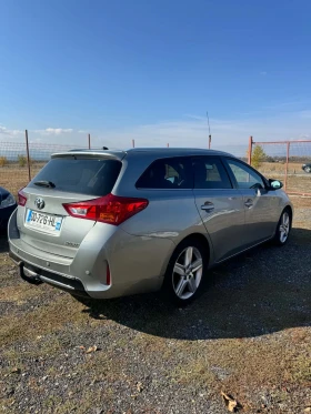 ����� �� �������� �� Toyota Auris 2.0 D4D touring sports 124