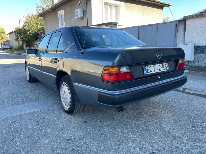 Mercedes-Benz E 260 * климатик * автоматик * v6, снимка 4 - Автомобили и джипове - 47496651