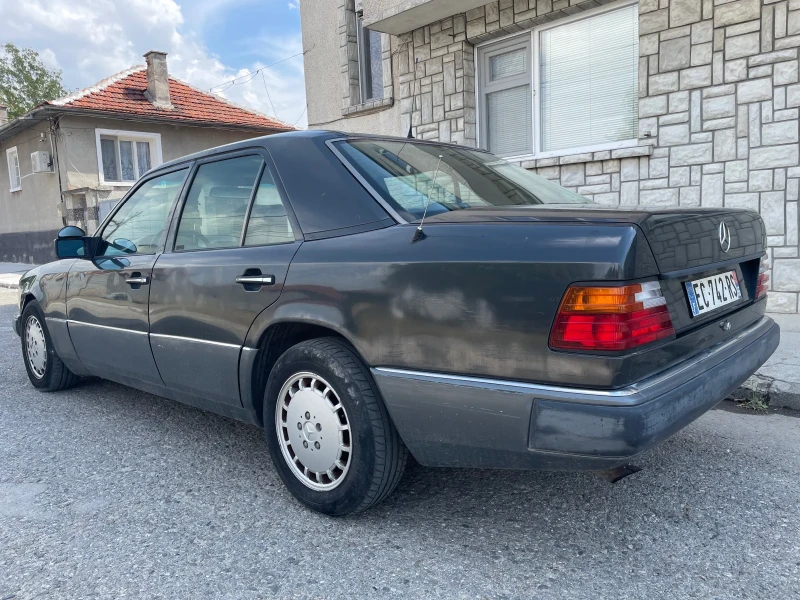 Mercedes-Benz E 260 * климатик * автоматик * v6, снимка 6 - Автомобили и джипове - 47029777