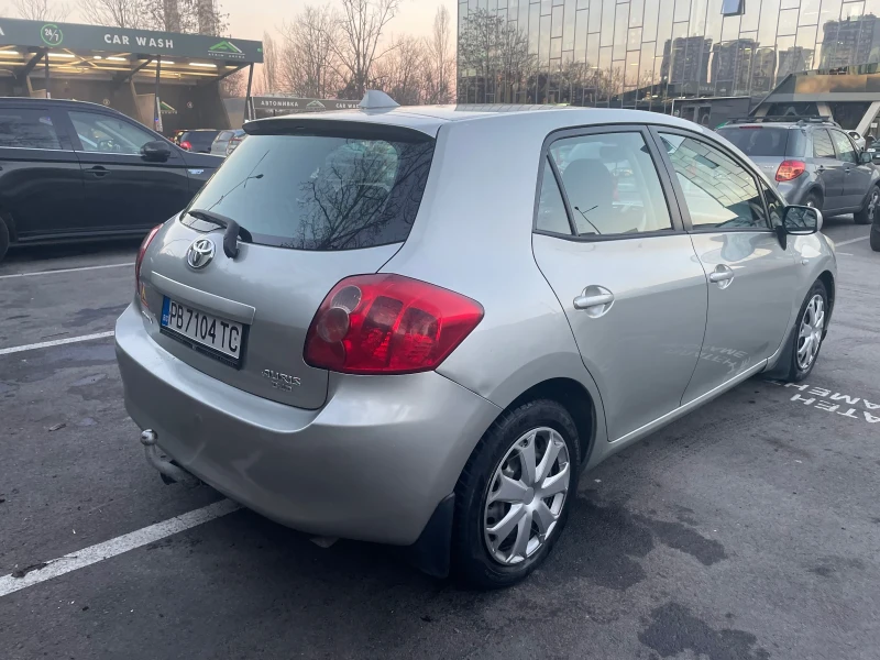 Toyota Auris 2.0 D4D, снимка 9 - Автомобили и джипове - 48604333