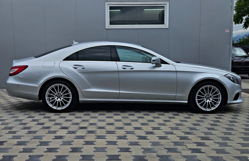 Mercedes-Benz CLS 350 AMG/FACE/GERMANY/DISTR/CAMERA/AMBIENT/CAR PLAY/LIZ, снимка 4 - Автомобили и джипове - 50386545