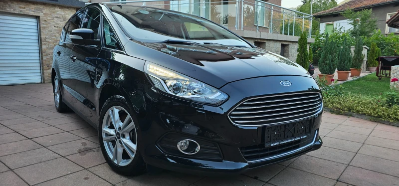 Ford S-Max Titanium 1.5/160pc Изклюително запазен и подържан, снимка 4 - Автомобили и джипове - 51320932