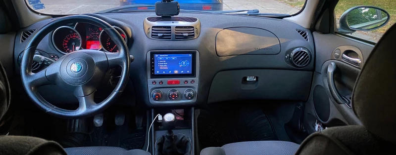 Alfa Romeo 147, снимка 3 - Автомобили и джипове - 52724816