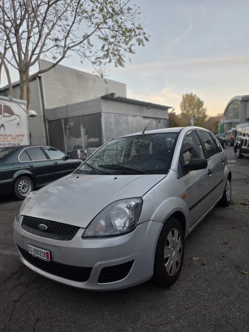 Ford Fiesta 1.4 tdci, снимка 5 - Автомобили и джипове - 52712094