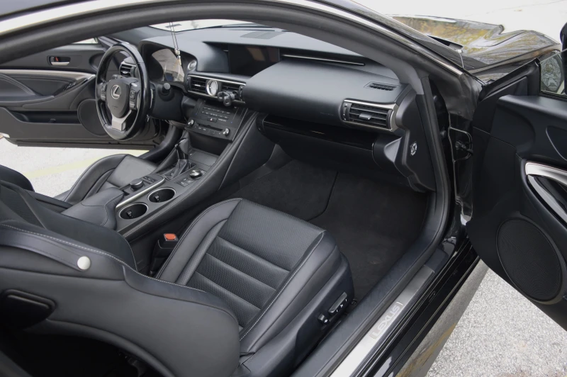 Lexus RC 200t, снимка 8 - Автомобили и джипове - 52791346
