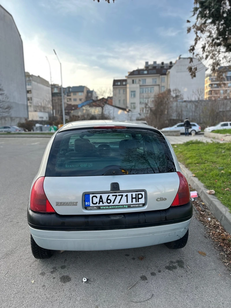 Renault Clio 1.2L L4 SOHC 8V, снимка 6 - Автомобили и джипове - 52847070