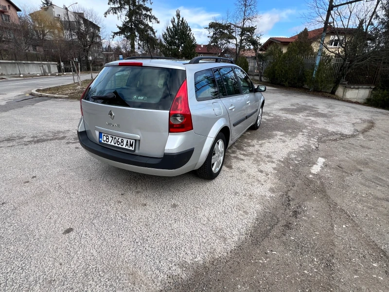 Renault Megane 1.6 16V, снимка 6 - Автомобили и джипове - 53401730